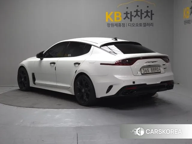 Kia Stinger id 3709328 из Кореи 16