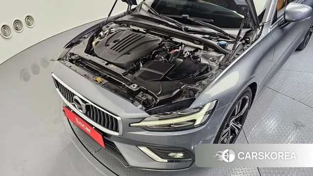 Volvo S60 3rd generation id 3788410 из Кореи 16