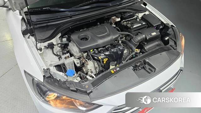 Hyundai Avante AD id 4587472 из Кореи 16