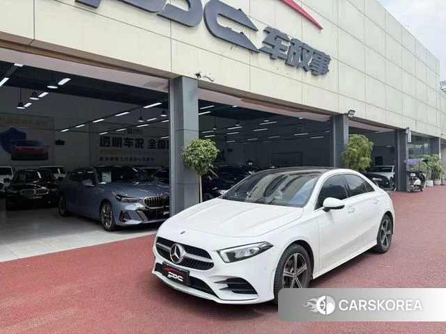 Mercedes-Benz Class A 2022 Белый из Китая, фото 6