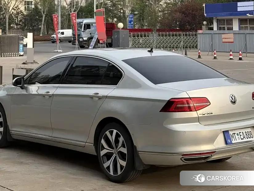 Volkswagen Magotan id 4554047 из Китая 14