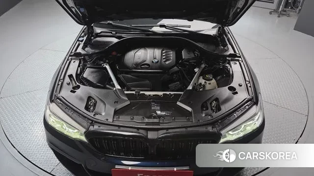 BMW 5 Series (G30) id 3728612 из Кореи 16