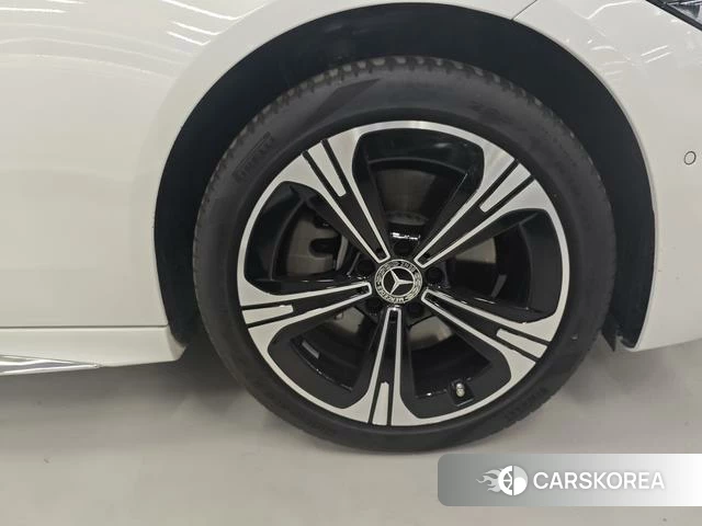 Mercedes-Benz Class C 2022 Белый из Китая, фото 6