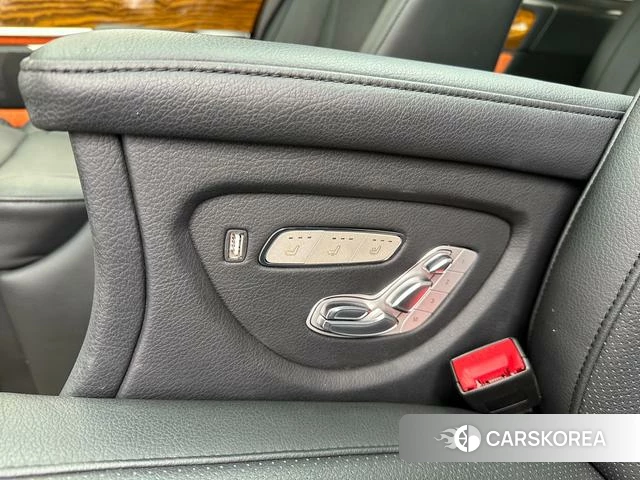 Mercedes-Benz V-class id 4212648 из Китая 18