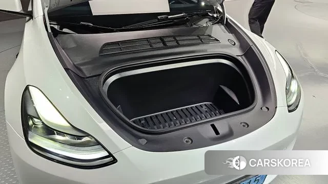 Tesla Model Y id 3006944 из Кореи 16