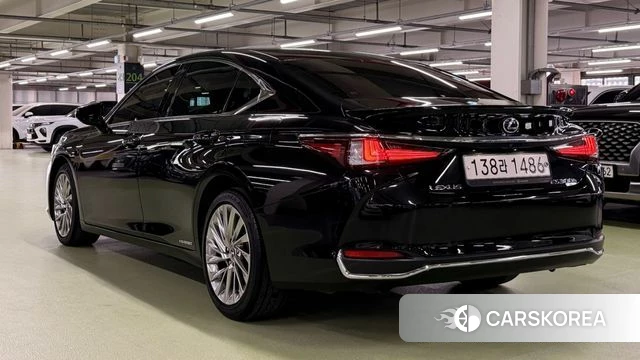 Lexus ES300h 7th generation id 4561768 из Кореи 16
