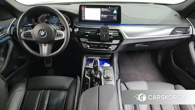 BMW 5 Series (G30) id 4624239 из Кореи 30