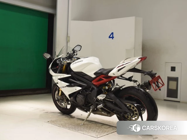 Triumph DAYTONA 675R id 4320162 из Японии 6
