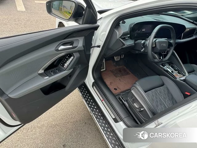 Audi Q5L id 4205717 из Китая 27