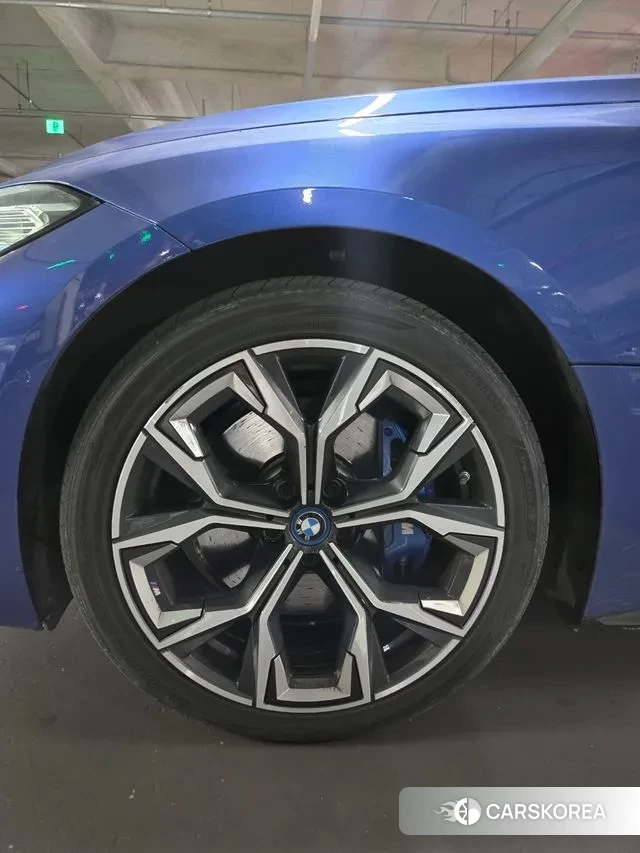 BMW i4 id 3664551 из Кореи 12