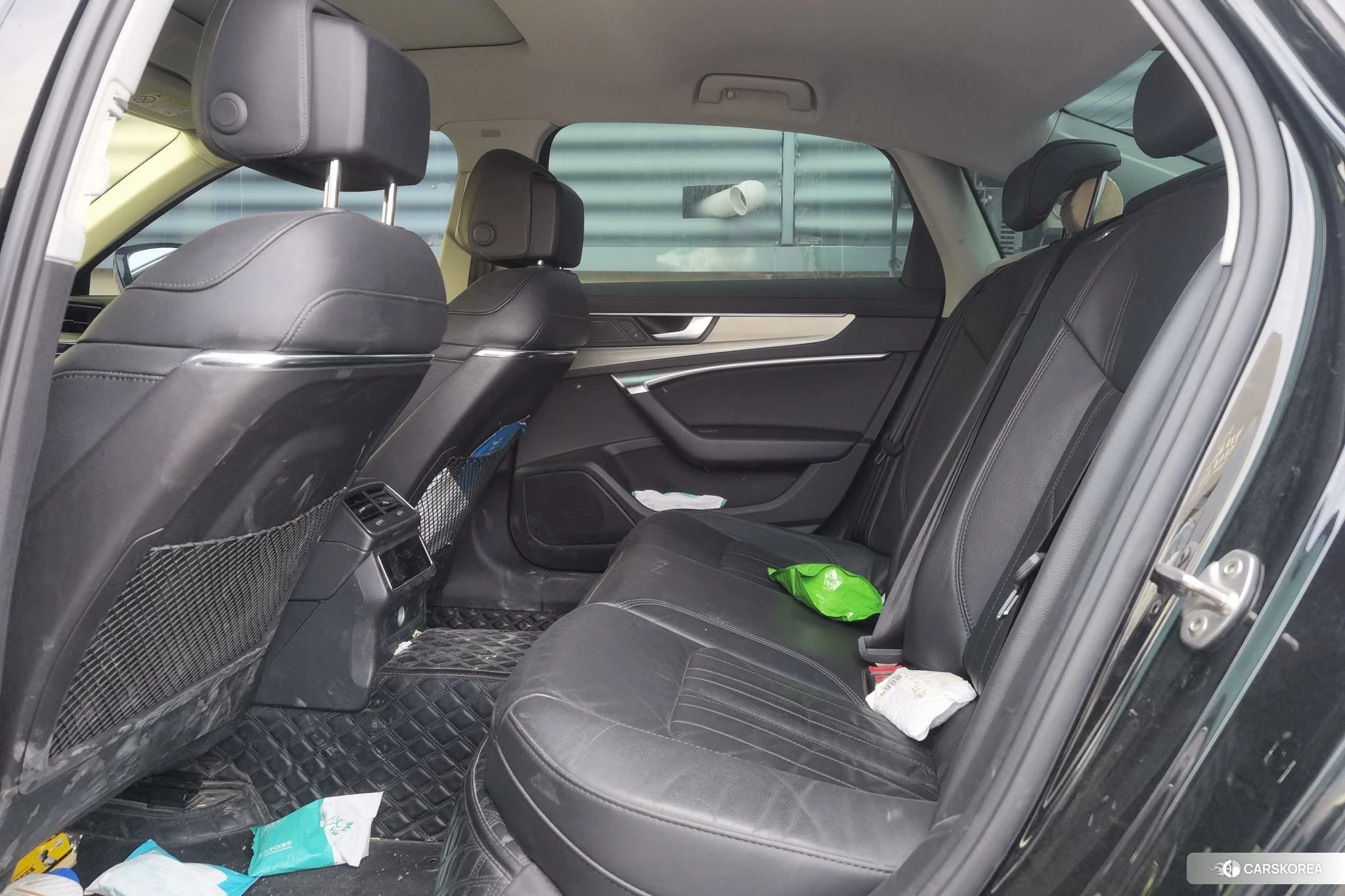 Audi A6L id 4441204 из Китая 13