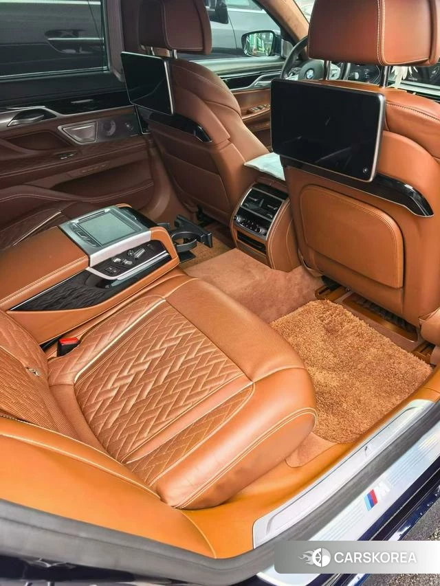 BMW 7 series 2022 Черный из Китая, фото 6