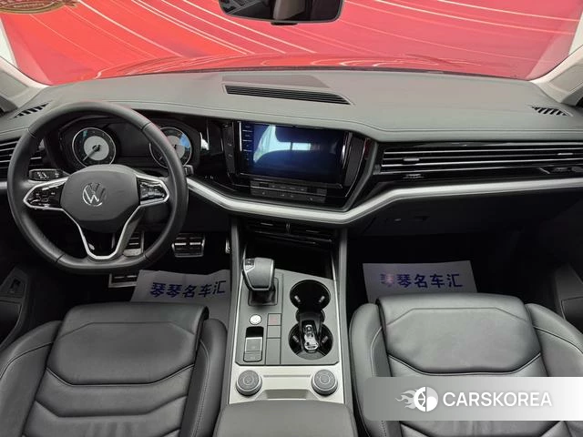 Volkswagen Touareg id 4297639 из Китая 33
