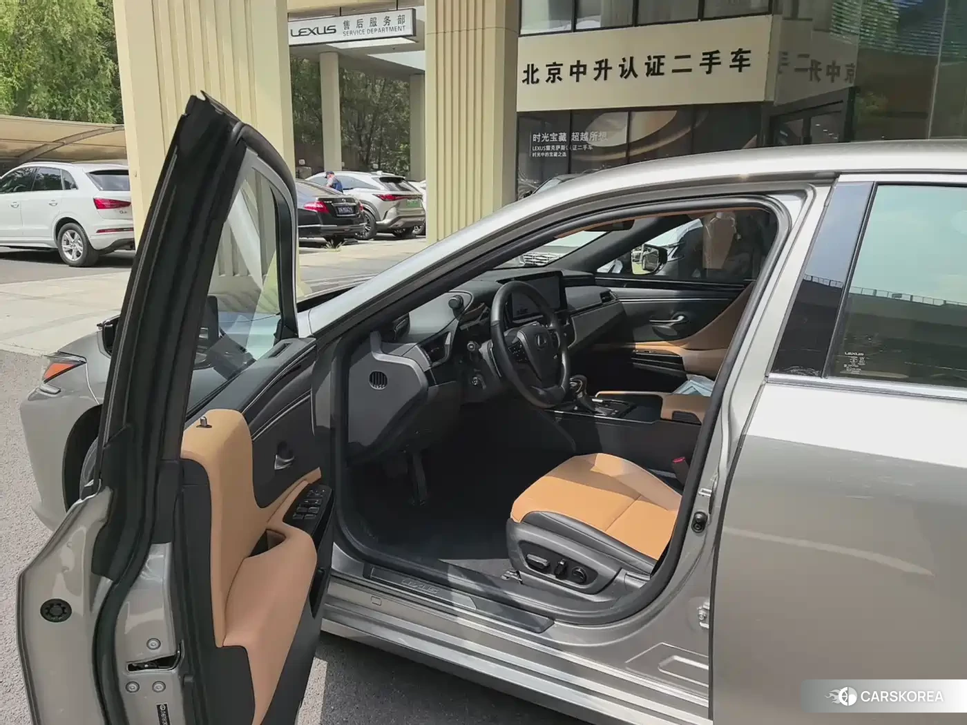 Lexus ES 2024 Silver/gray из Китая, фото 6