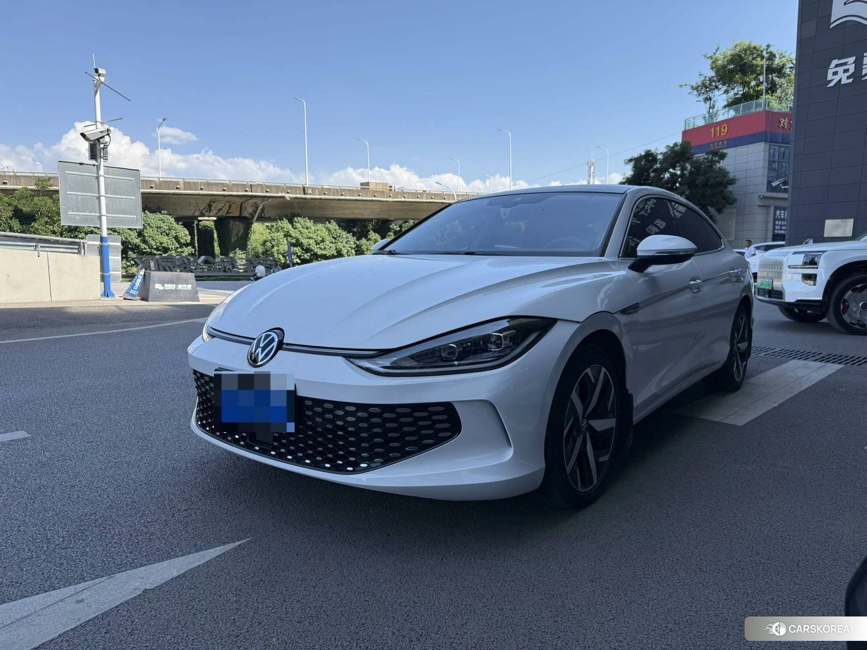 Volkswagen Lingdu 2022 Белый из Китая, фото 6