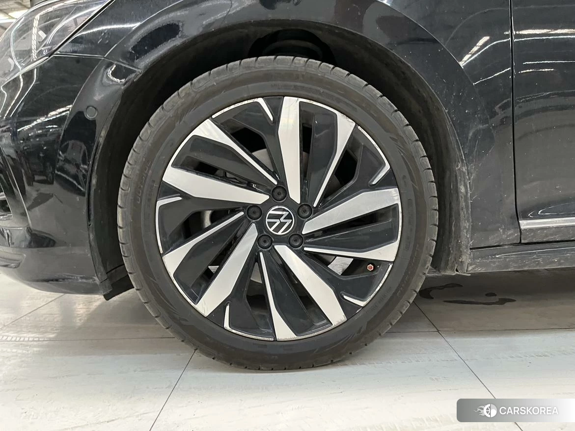 Volkswagen Passat id 4455316 из Китая 12