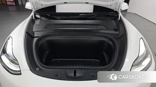 Tesla Model Y id 3585695 из Кореи 16