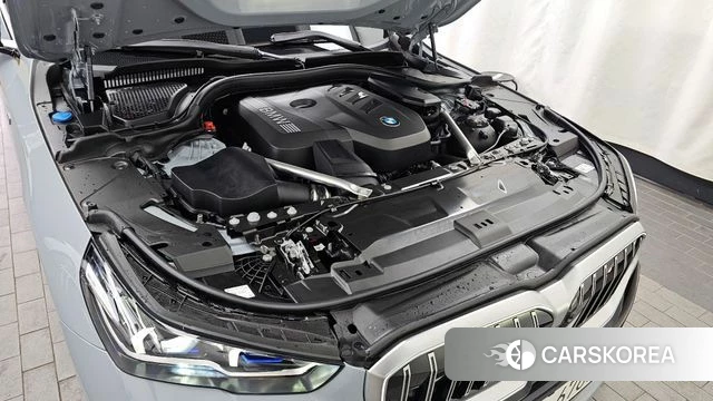 BMW 5 Series (G60) id 4185646 из Кореи 32