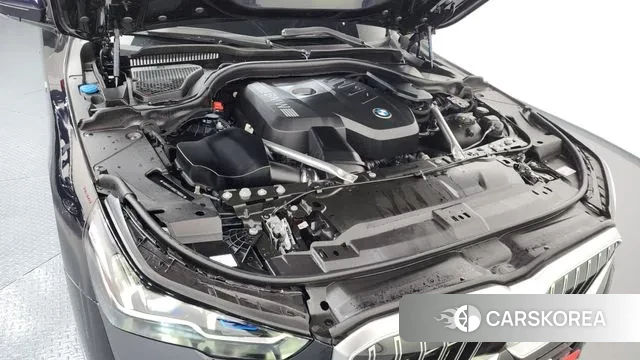 BMW 5 Series (G60) id 3441978 из Кореи 16