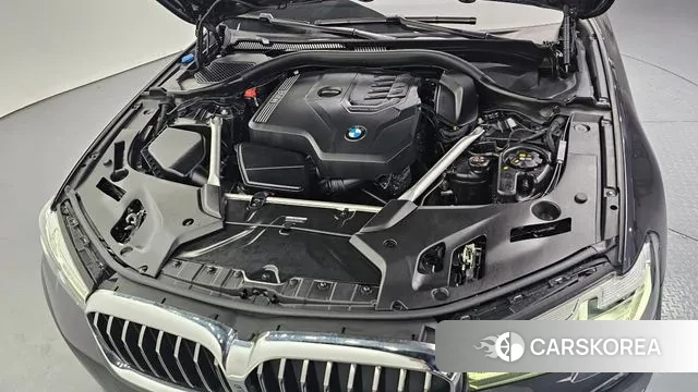 BMW 5 Series (G30) id 3518117 из Кореи 16