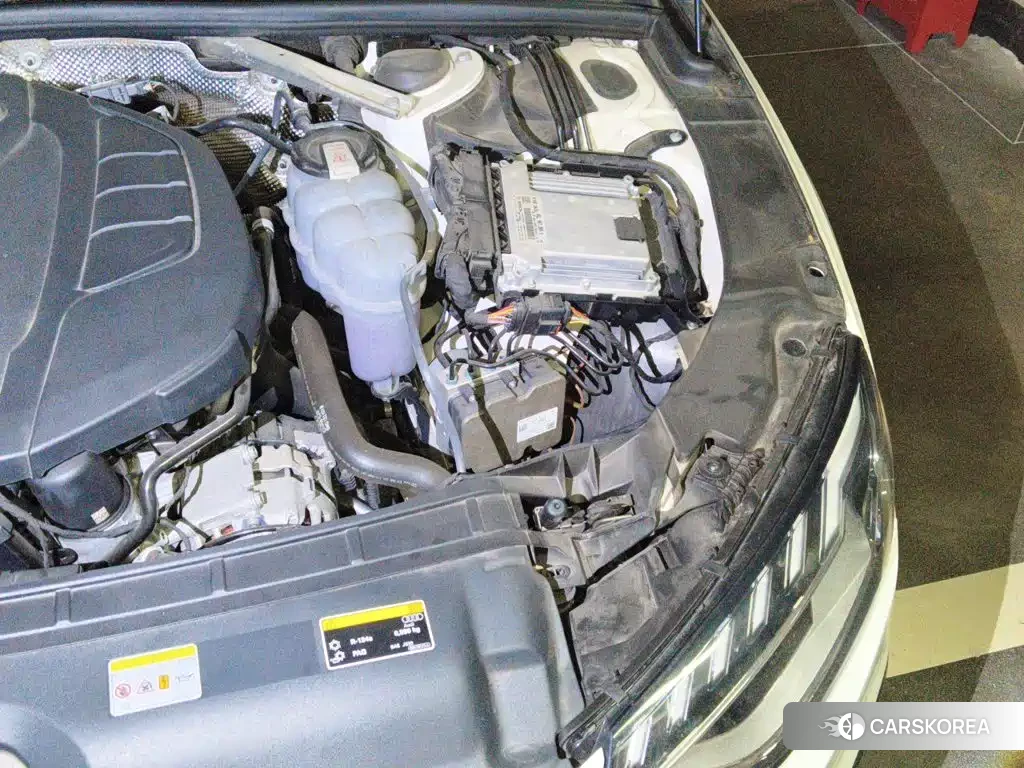 Audi A4L id 4679957 из Китая 22