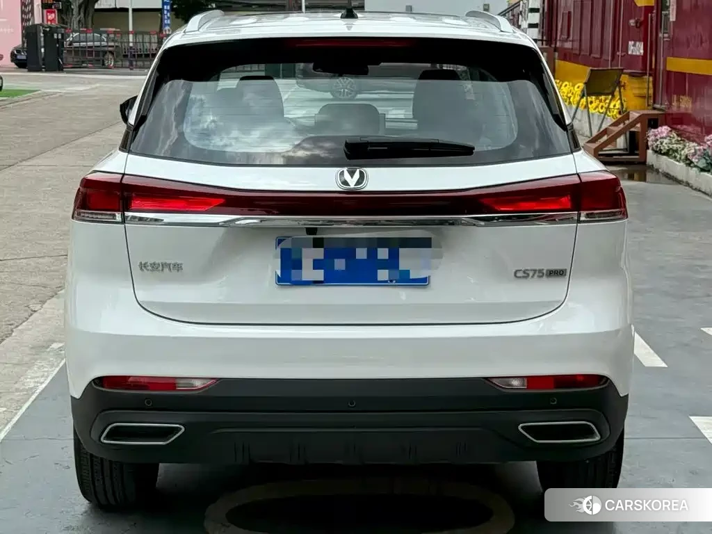 Chang'an CS75 2025 Белый из Китая, фото 6