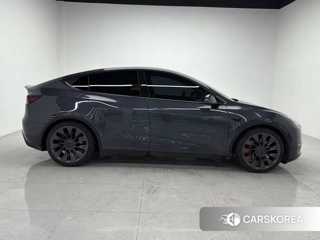 Tesla Model Y id 4238528 из Китая 16