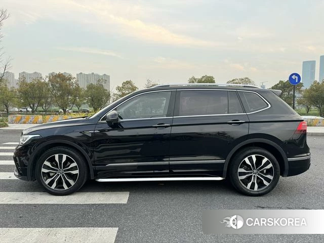 Volkswagen Tiguan L id 4275796 из Китая 21