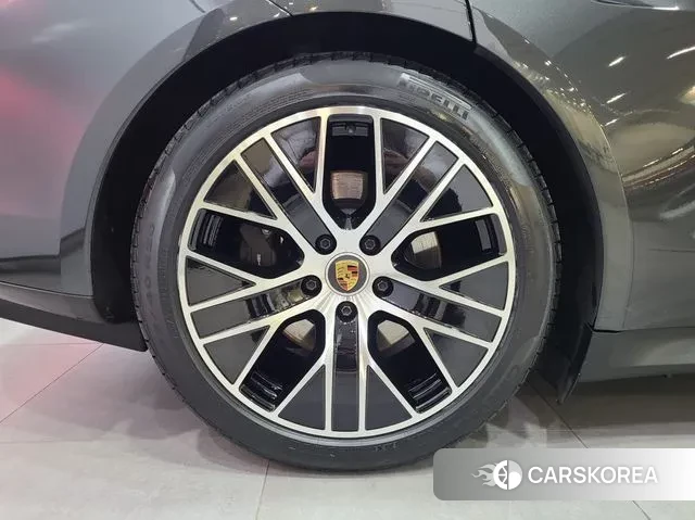 Porsche Taycan id 3706845 из Кореи 16