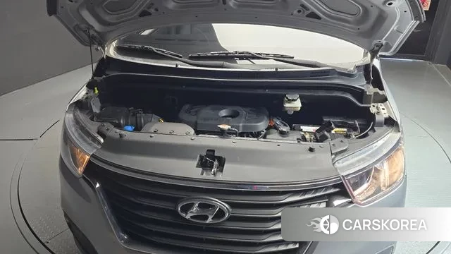 Hyundai The New Grand Starex id 3568301 из Кореи 16