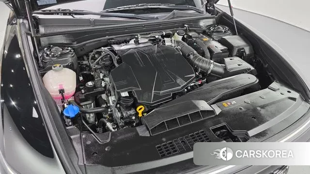 Hyundai Grandeur (GN7) id 3420298 из Кореи 16