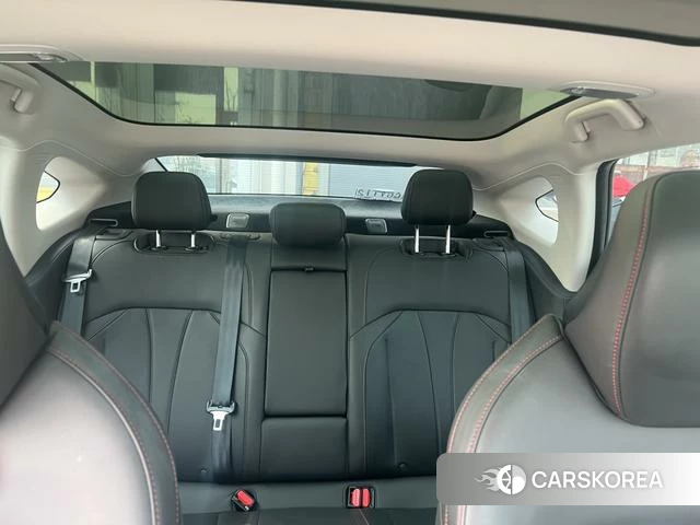 Xiaopeng Motors Xiaopeng P7 2022 Серебристо-серый из Китая, фото 6