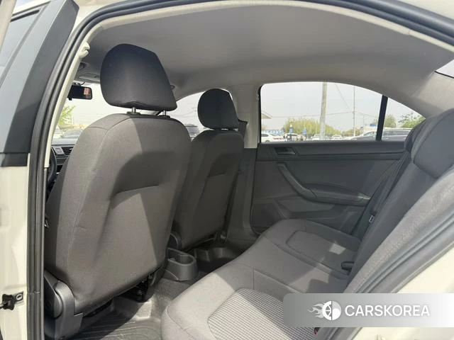 Volkswagen Santana 2022 Белый из Китая, фото 6