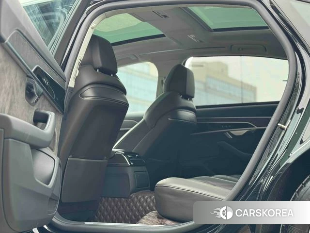 Audi A8 id 4277705 из Китая 14