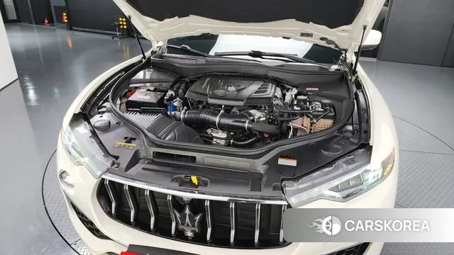 Maserati Levante id 3670605 из Кореи 16