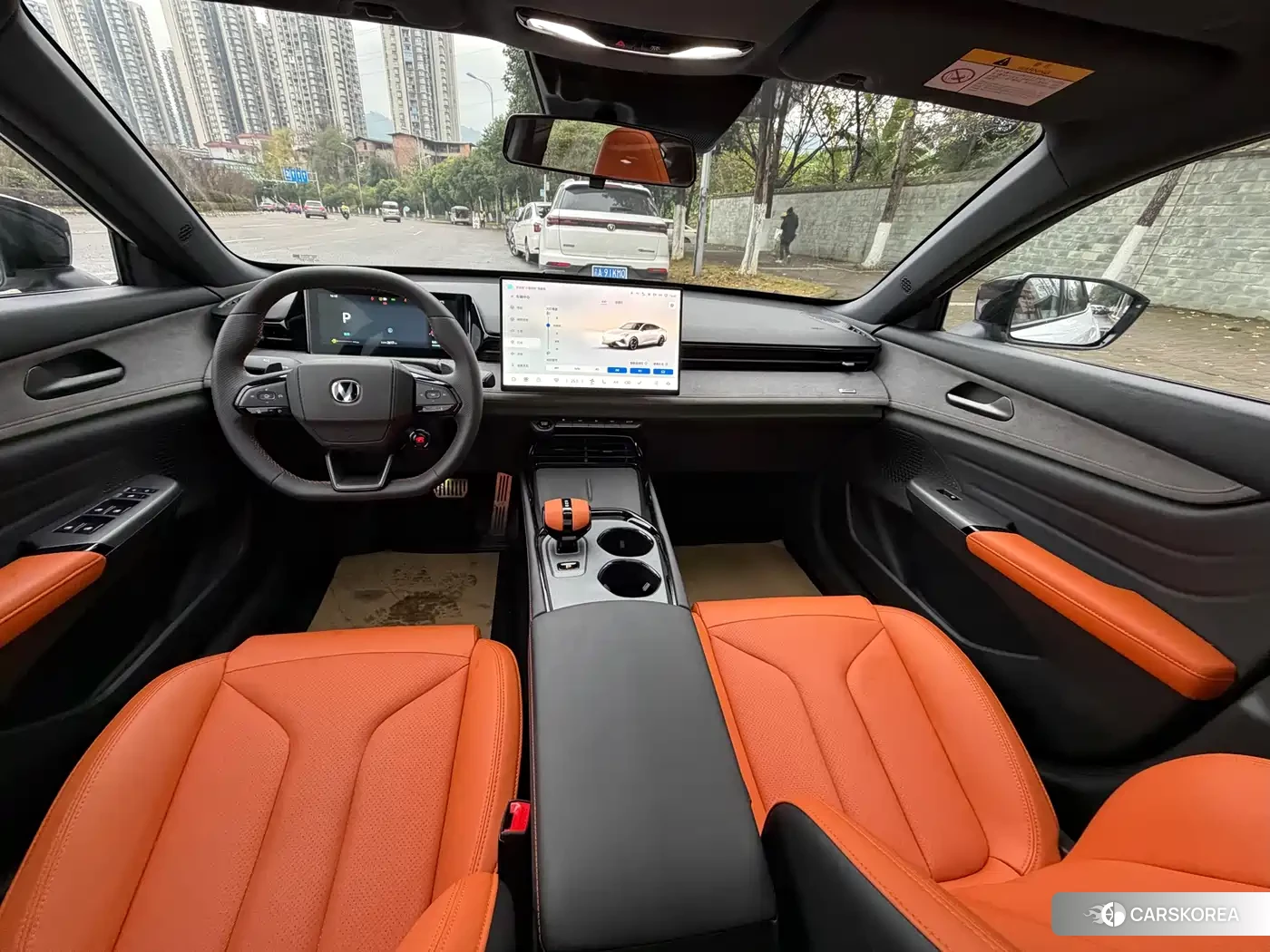 Chang'an Changan UNI-V 2025 Белый из Китая, фото 6