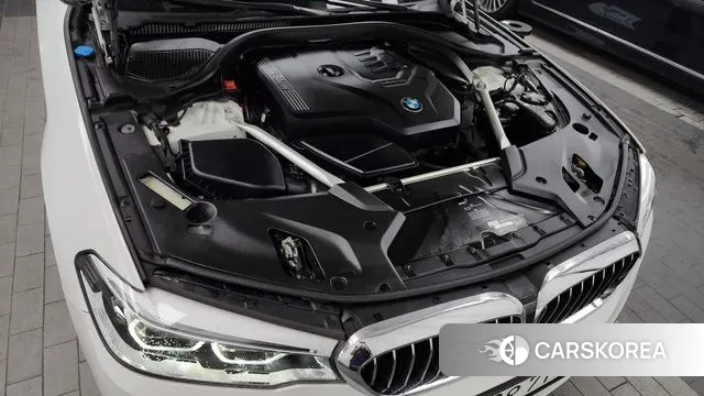 BMW 5 Series (G30) id 3033444 из Кореи 16