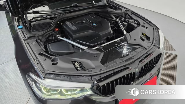 BMW 5 Series (G30) id 3966073 из Кореи 16