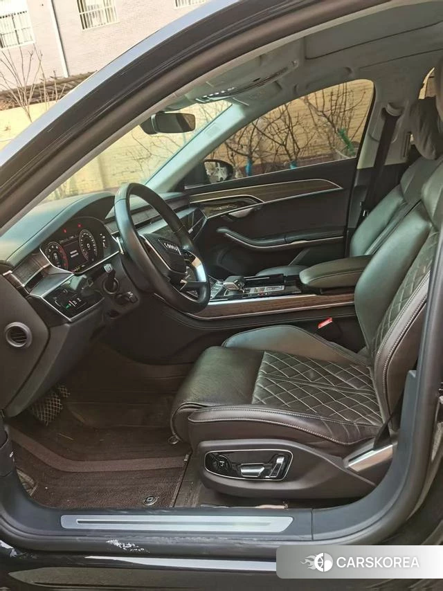 Audi A8 2024 Черный из Китая, фото 6