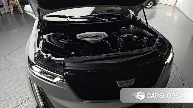 Cadillac XT6 id 4681984 из Кореи 32