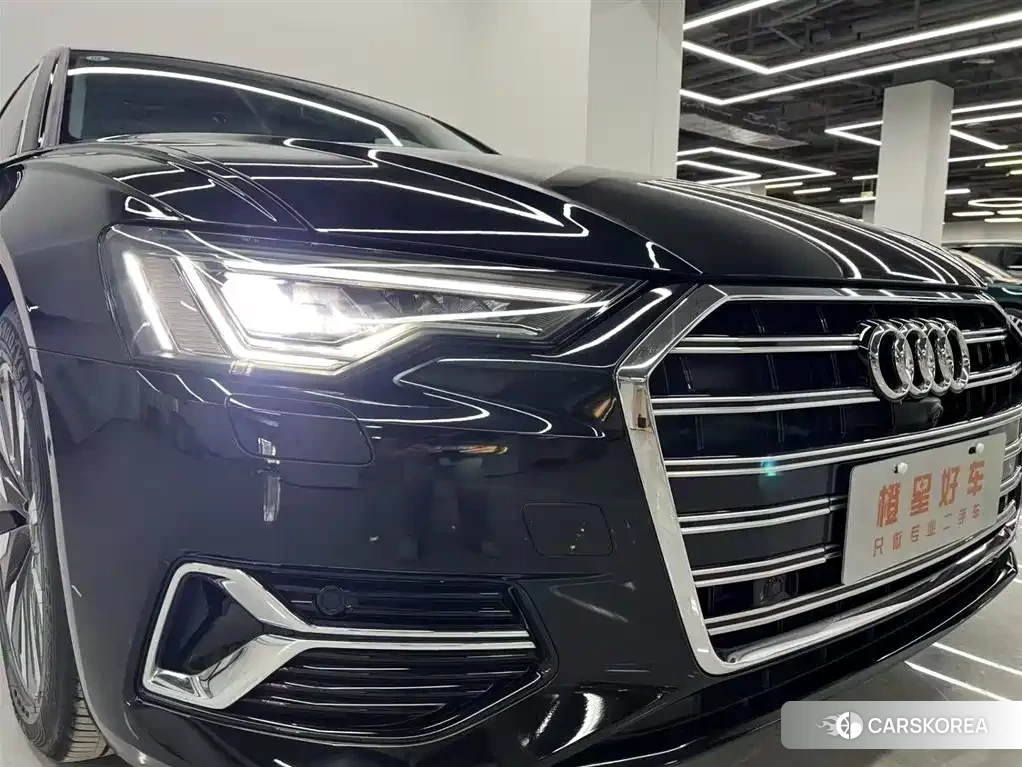 Audi A6L id 4554069 из Китая 12