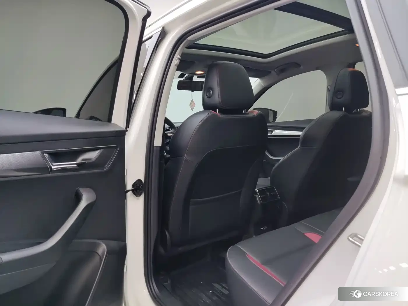 Skoda Krok id 4565303 из Китая 15