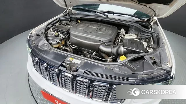 Jeep Grand Cherokee id 3117981 из Кореи 16