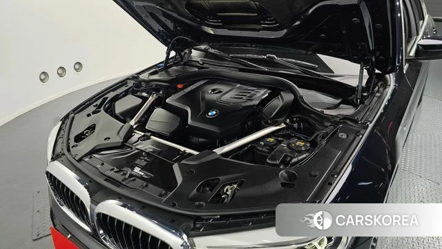 BMW 5 Series (G30) id 4324795 из Кореи 16