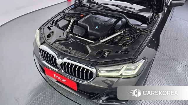 BMW 5 Series (G30) id 3007716 из Кореи 16