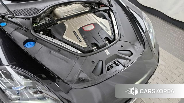 Porsche Panamera (971) id 4344990 из Кореи 16