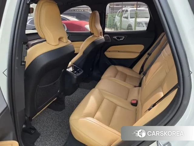 Volvo XC60 second Generation 2021 Белый из Кореи, фото 6
