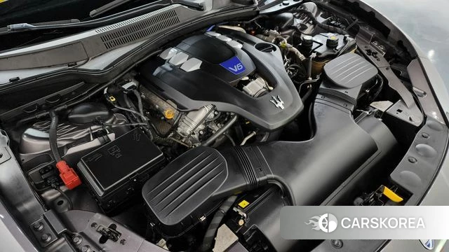 Maserati Ghibli id 4508160 из Кореи 33
