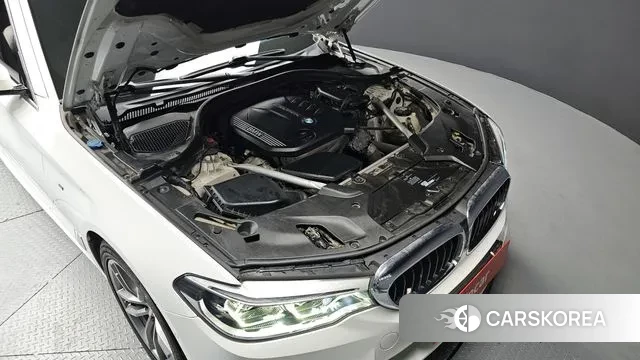 BMW 5 Series (G30) id 3583153 из Кореи 16