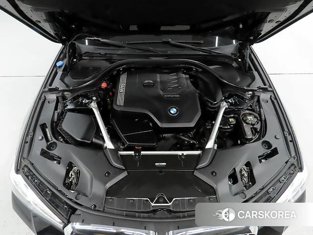 BMW 5 Series (G30) id 4625055 из Кореи 16